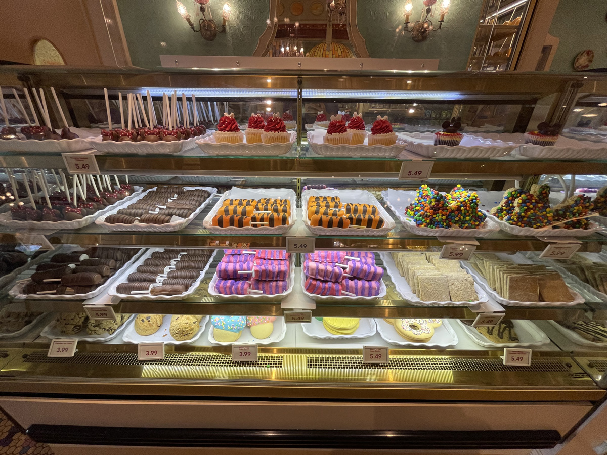 Candy Palace and Candy Kitchen